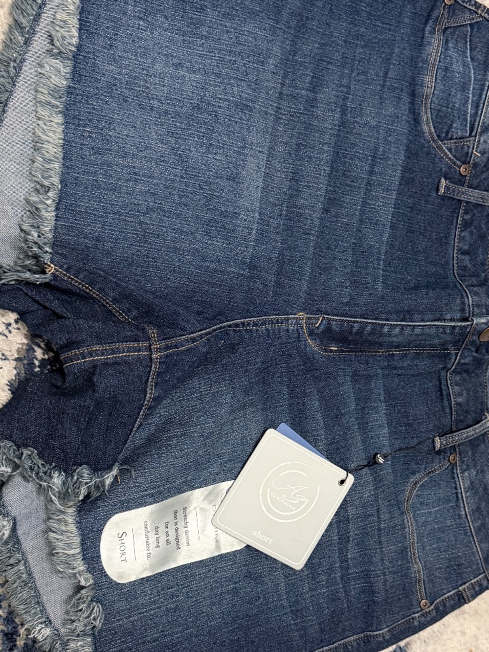 A3 Denim Size 20 NWT Stretch Denim shorts Frayed Hem Plus Size